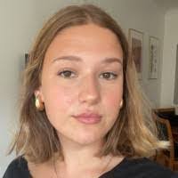 Sarah Laplante's Instagram, Twitter & Facebook