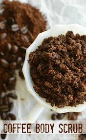 Scrubbing the face with coffee grounds can help to clear away dead skin cells and unclog the pores. Homemade Coffee Body Scrub Wonkywonderful