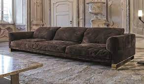 Le canapé, pièce centrale de votre foyer, vous accompagnera pendant de nombreuses années. Canape Hall Longhi Canape Luxe Canape Haut De Gamme Canapes Tendance