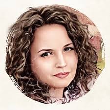 Mary Ragland's Instagram, Twitter & Facebook