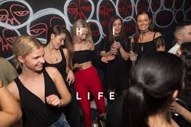 Boom boom boom boom boom boom boom boom boom. Foto Album Archiv Hi Life Club