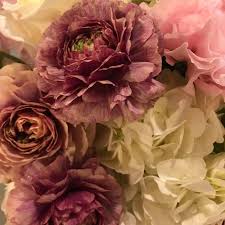 Whether it is a get well flower gift basket, mother's day flowers, seasonal centerpiece for the holidays or something that says i love you green lea is the leading florist in voorhees, nj and will make sure to send quality flowers in a stunning arrangement. Flowers By Elizabeth Home Facebook