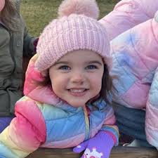 Some chilly weather has never stopped our kids from enjoying our beautiful  outdoor space! The Preschool class had a blast exploring the train and  wintry outdoor classroom!