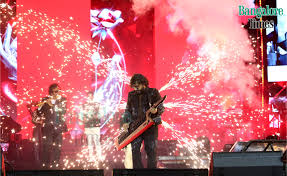 ArjunJanya kicks off Yuva Dasara 2025 in Mysuru, wowing fans with his  chart-topping hits and stage presence. #arjunjanya #lagori #MysuruDasara  #Navaraatri #ThingsToDo #FestiveVibes #Navratri #Mysore #Mysuru  #yaduveerkrishnadattachamarajawadiyar ...