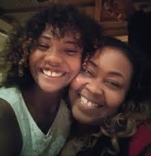 Loretta Goss's Instagram, Twitter & Facebook