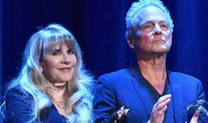 Fleetwood mac guitarist who was romantically linked to stevie nicks. Fleetwood Mac Members What Happened Between Lindsey Buckingham And Stevie Nicks Music Entertainment Express Co Uk