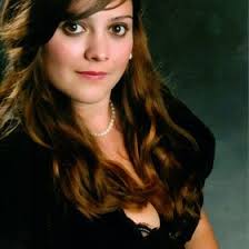 Danielle Kellett (stuffedbunni)