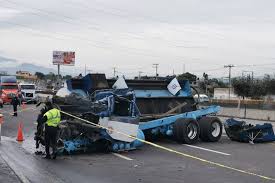 La noticia de que el gobierno de méxico suspendió la aplicación de la prueba pisa puso a muchos con el grito en el cielo. Al Menos Un Muerto Tras Volcadura De Pipa De Agua En La Autopista Mexico Puebla Fotos Video 24 Horas