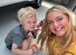 Hello Parents! My name is Morgan. I am currently a high school student. I  am hoping to major in nursing! I have had 6 years of experience working  with 3 months old