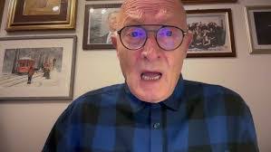 Allison Crowson's Instagram, Twitter & Facebook