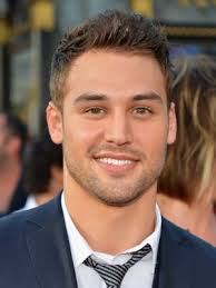 The 50 Best Latino Male Celeb Haircuts Ever Mens Haircuts Short Celebrity Haircuts Haircuts For Balding Men