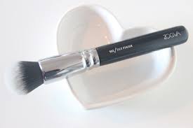 Zoeva 102 Silk Finish Brush | | Pint Sized Beauty