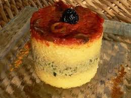 Bayadere De Polenta Au Flan De Courgettes A La Tapenade Et A La Ricotta Recette Ptitchef Flan De Courgette Flan Facile Ricotta