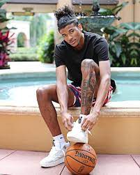 Facebook gives people the power to share and makes the. Home Twitter In 2021 Basketball Photos Basketball Players Tupac Pictures