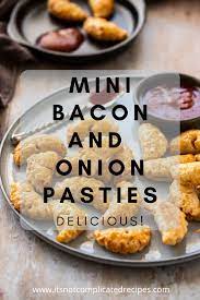 Mini Bacon And Onion Pasties Appetizer Recipes Entertaining Recipes Savoury Food