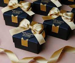 25 Black Gold Wedding Favor Gift Box With Satin Ribbon Bow Etsy Wedding Gift Favors Wedding Favor Gift Boxes Personalized Wedding Favor Box