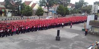 Maybe you would like to learn more about one of these? Kcs Smk Pgri 3 Sutiaji Ubah Kekerasan Fisik Jadi Kekerasan Intelektual Malangvoice