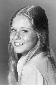 A lot of her storylines follow jan struggling with her jealousy of older sister, marcia, as jan feels she is always the less popular one. The Brady Bunch Cast Then And Now