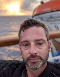 Barrett Porter's Instagram, Twitter & Facebook