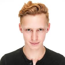 Wilkommen Xander Mason, the last-minute Emcee