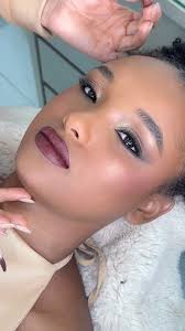 Make feita no curso profissional iniciante ., @_laissafira ,  #makersgonnamake #maquiandocliente #maquiagem_insta #maquiadora #makeup