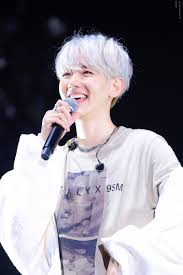 Hohoho this poll is gonna be super hard cuz like how can you resist eyeliner baek but also a super . Thread By Diorsbbh Baekhyun S Magical Clear Skin A Glowing Thread ã……