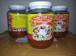 The spicy thai dishes created primarily by the peppers and garlic. Pes Tomyam Brand Madam Pum Resepi Tomyam Ala Kedai