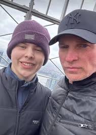 Recently discovered the song I'll work for your love. A hidden gem; to me  anyway!