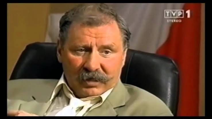 Komedia TVP przewidziała pomysł Błaszczaka. "Życie dogoniło spektakl"
