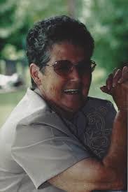 Holly Hacker's Instagram, Twitter & Facebook