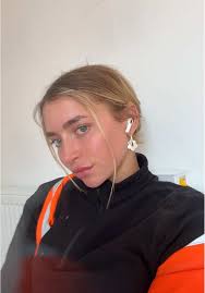 No one at work wants to do this trend with me #femaleelectrician  #trendingtiktok #lunchtimetiktok #electrician