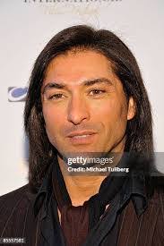 Jay Tavare's Instagram, Twitter & Facebook