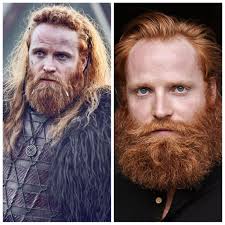 Timothy Innes aka Edward Play this picture as puzzle:  https://www.jigsawplanet.com/?rc=play&pid=1f9dda04e791