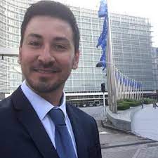 Todo início do ano é um tempo para recomeçar, existem duas formas de reiniciar uma história: Guilherme Bigardi Guilhermebigar1 Twitter