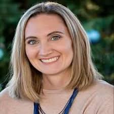 Crescent Moon: The Beginning: Honeycutt, Stephanie: 9781957245010:  Amazon.com: Books