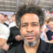 Miranda Hale (@mirandachale)