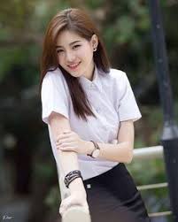 Download wallpaper bunga cantik terbaru wallpaper bunga keren sekali flower hd wallpaper free download koleksi wallpaper bunga untuk desktop iphone smartphone android blackberry atau yang lainnya. 200 Ide Wanita Cantik Di 2021 Wanita Cantik Wanita Kecantikan