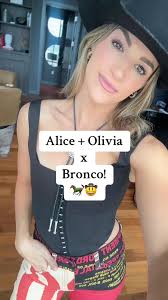 Alice and Olivia Unboxing