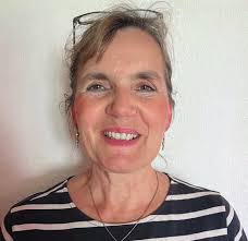 Im Dienst der Kirche mit Engagement und Treue Projektchor lädt ein zum  Singen Eine Ära geht zu Ende