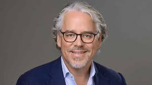 Lumera management and board