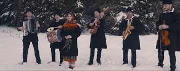 Chordify is your #1 platform for chords. Veva Band Vestea Buna Versuri Versuri