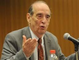 Contratar a Ricardo Arriazu