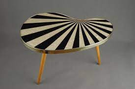 Its kidney shape and beveled glass top make this coffee table bold and infinitely useable. Vintage Kidney Shaped Midcentury Modern Table On Ebay Retro To Go