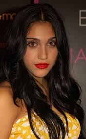 Makeup For Black Hair Tan Skin And Brown Eyes Tan Skin Lourdes Leon Dark Tan Skin