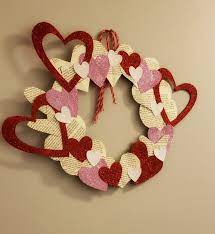 Easy valentine's day craft via the happy runner. 3 Lovely Diy Valentine S Day Wreath Ideas Holidappy