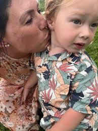 Leah Adam's Instagram, Twitter & Facebook