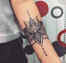 En matière de fleurs, sans déconner, on peut dire que. Epingle Sur Tatouage