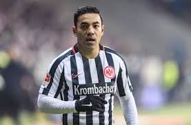 Marco Fabian Dejaria Al Eintracht Por El Besiktas El Mediocampista Mexicano Indico Que Tiene Ofertas De Muchos Clubes Y Definira Su Fu Liga Alemana Marco Fabian