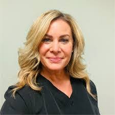 Lori Spalding's Instagram, Twitter & Facebook