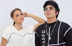 Perhitungan biaya konsumsinya saja sudah sangat fantastis hingga mencapai rp25 miliar. Detail Pernikahan Atta Halilintar Dan Aurel Hermansyah Bocor Bakal Digelar Live Tv Smartphone Digital Infotainment Beepdo Com